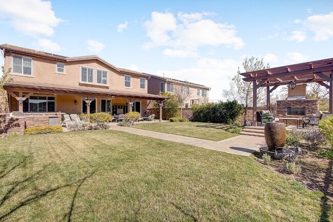 22494 Brightwood Pl in Santa Clarita, CA - Building Photo - Building Photo