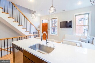 1001 S 18th St in Philadelphia, PA - Building Photo - Building Photo