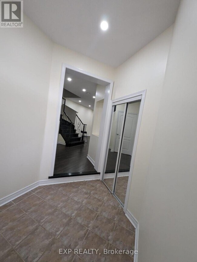 68 Rocky Point Crescent in Brampton, ON - Building Photo - Building Photo