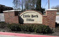 Little York Villas in Houston, TX - Foto de edificio - Building Photo