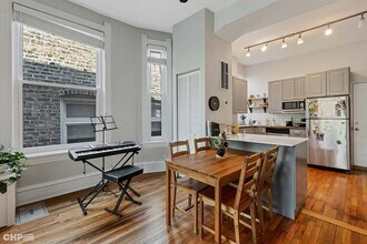 2610 W Rice St, Unit 1F in Chicago, IL - Building Photo - Building Photo