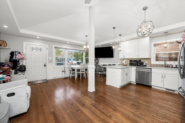 7457 64th St in Summit, IL - Building Photo - Building Photo