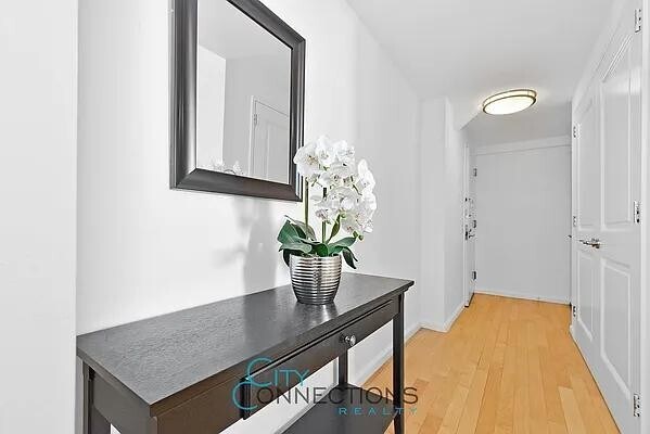 20 West St in New York, NY - Building Photo