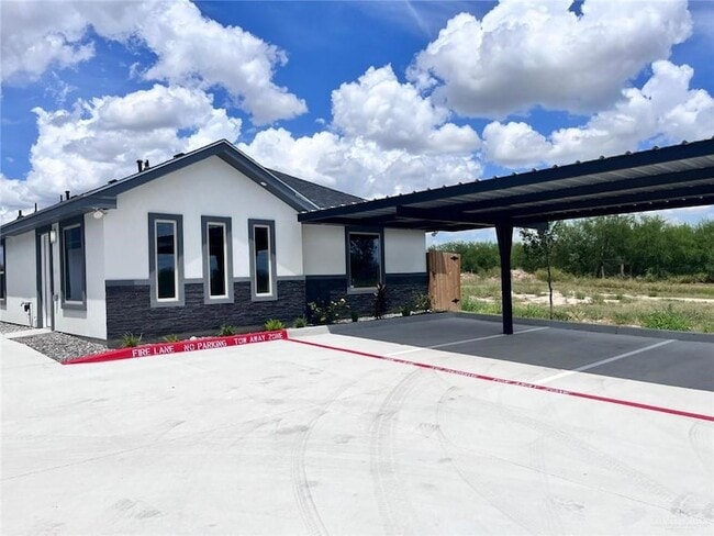 702 Palmer Rd, Unit 1 in Mission, TX - Building Photo - Building Photo