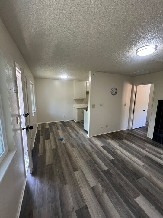 1168 Nevada Ave in Oroville, CA - Building Photo