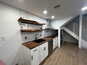 1610 Rodman St in Philadelphia, PA - Building Photo - Building Photo