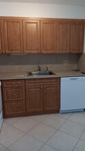 4169 SW 67th Ave in Davie, FL - Foto de edificio - Building Photo