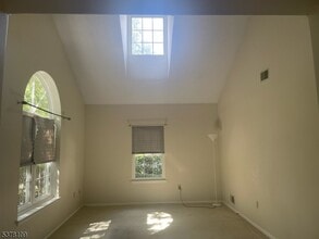 17 Cameo Ct in Franklin Township, NJ - Building Photo - Building Photo