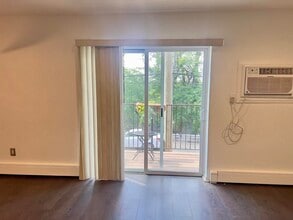 2200 Paterson Plank Rd in North Bergen, NJ - Building Photo - Building Photo