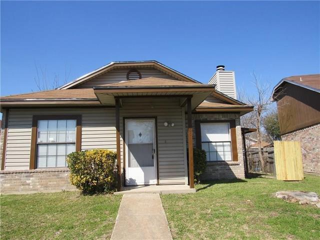 2636 Clayton Oaks Dr in Dallas, TX - Building Photo