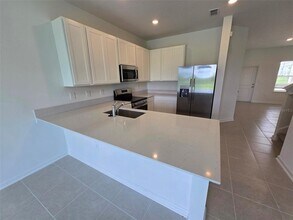 3070 Chantilly Dr in Davenport, FL - Building Photo - Building Photo