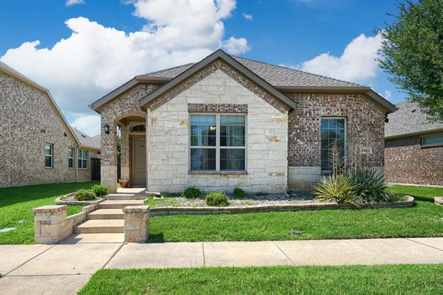 property at 2272 Miramar Dr