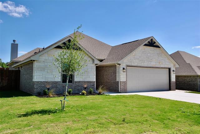 3002 Promenade Dr in Granbury, TX - Building Photo - Building Photo