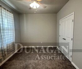 3816 Honeysuckle Dr in Carlsbad, NM - Building Photo - Building Photo