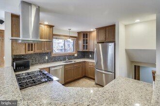 6403 Tone Dr in Bethesda, MD - Building Photo - Building Photo