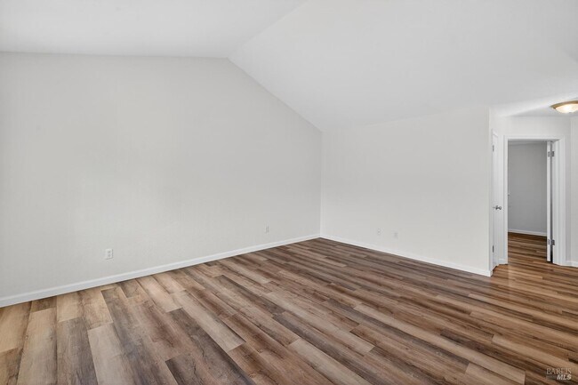 663 Spring Ln in Sonoma, CA - Building Photo - Building Photo