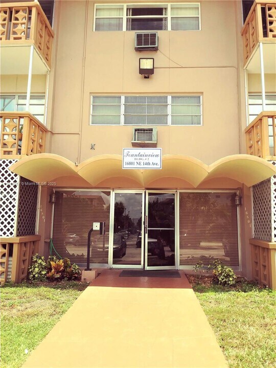 16801 NE 14th Ave in Miami, FL - Building Photo