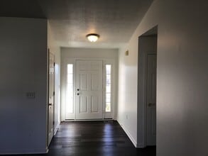 2773 Presidential Dr in Hebron, KY - Foto de edificio - Building Photo