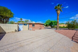 2971 N Richey Blvd in Tucson, AZ - Building Photo - Building Photo