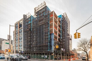 Urban 21 in Long Island City, NY - Building Photo
