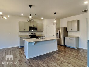 8286 Middlebrook Dr in South Fulton, GA - Foto de edificio - Building Photo