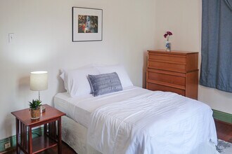 7814 S Claiborne Ave, Unit 7814 in New Orleans, LA - Building Photo - Building Photo