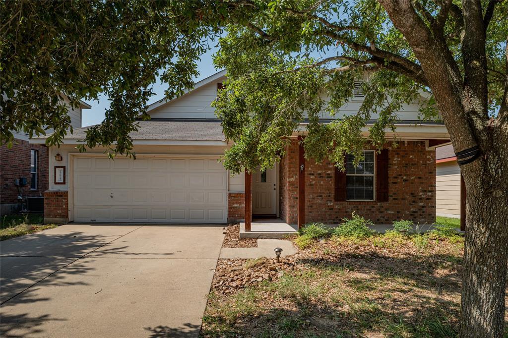 17912 Aleppo Pine in Elgin, TX - Building Photo