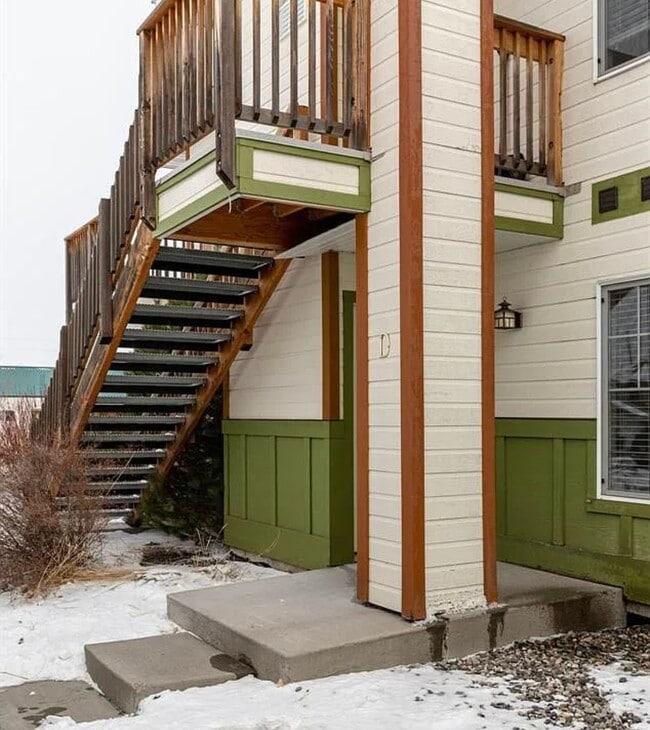 property at 1120 Longbow Ln