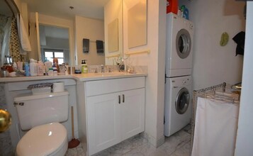 931 Massachusetts Ave, Unit 1203 in Cambridge, MA - Building Photo - Building Photo