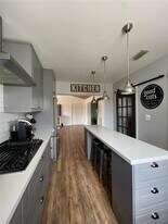 8301 SW 27th Terrace in Miami, FL - Building Photo