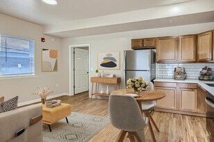 Carr St Flats in Lakewood, CO - Building Photo