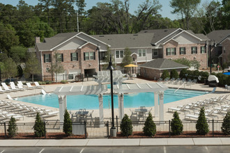 Arbor Crossing at Buck Lake in Tallahassee, FL - Building Photo - Building Photo