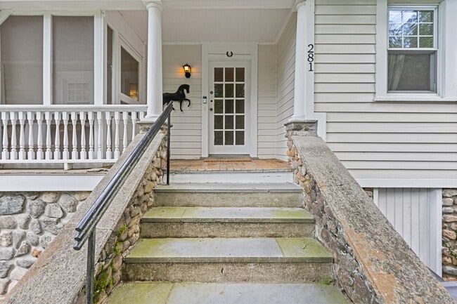 281 Riversville Rd in Greenwich, CT - Building Photo - Building Photo