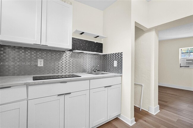 47 NW 49th St in Miami, FL - Building Photo - Building Photo