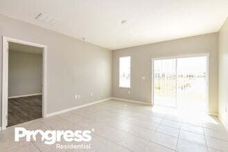 2292 Canyon Breeze Ave in Kissimmee, FL - Foto de edificio - Building Photo
