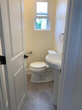 28 Cherry St, Unit 2 in Somerville, MA - Building Photo - Building Photo