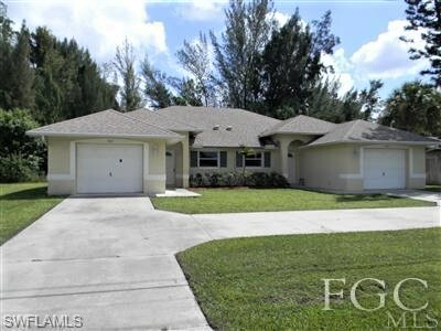 813 SE 24th Ave in Cape Coral, FL - Building Photo