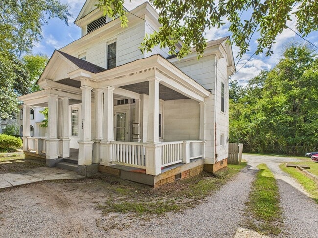 705 Windsor Ave