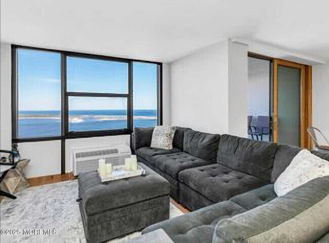 property at 1 Scenic Dr