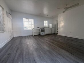 912 Euclid Ave in Miami Beach, FL - Building Photo - Building Photo