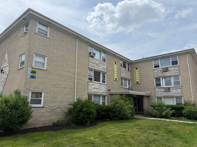3558 N Nagle Ave in Chicago, IL - Building Photo - Building Photo