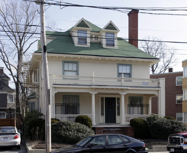 21 Elmgrove Ave in Providence, RI - Foto de edificio - Building Photo