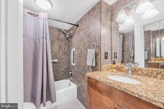 1239 Vermont Ave NW, Unit 902 in Washington, DC - Building Photo - Building Photo