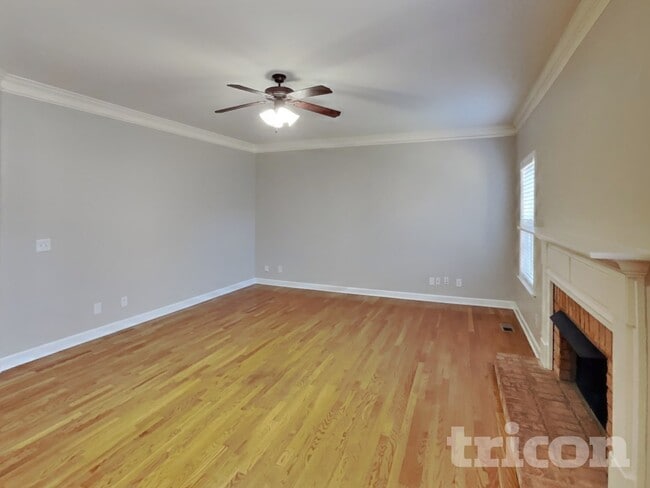 3002 Helfrich Ct in Spring Hill, TN - Foto de edificio - Building Photo