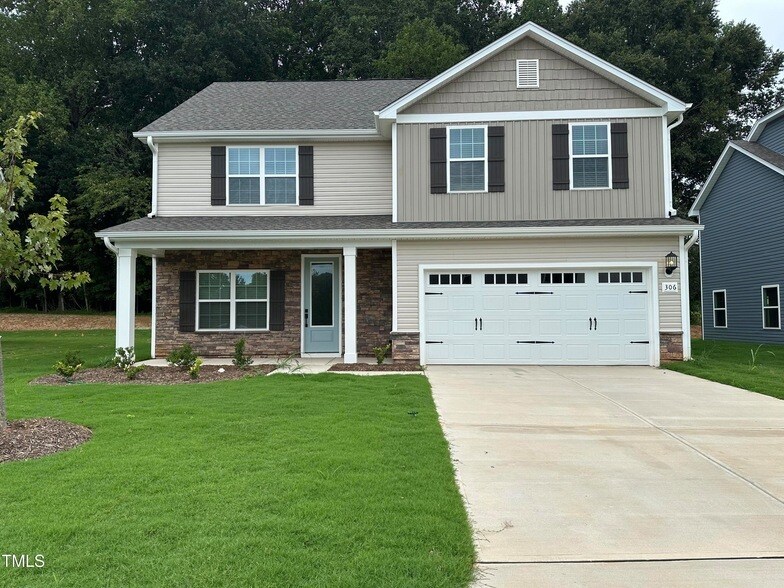 306 Shiloh Wy in Mebane, NC - Building Photo