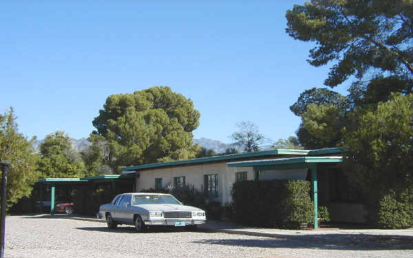 3537-3543 E Camden St in Tucson, AZ - Foto de edificio - Building Photo