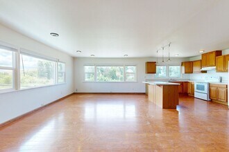 6556 Lower Waitsburg Rd in Walla Walla, WA - Building Photo - Building Photo