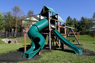 Paddock at Eastpoint in Louisville, KY - Building Photo - Building Photo