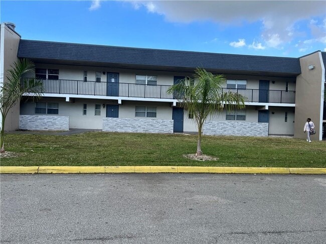 property at 7925 Colony Cir S