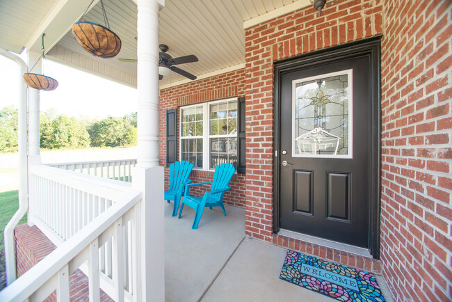 120 Cobblestone Ln in Greenwood, SC - Building Photo - Building Photo